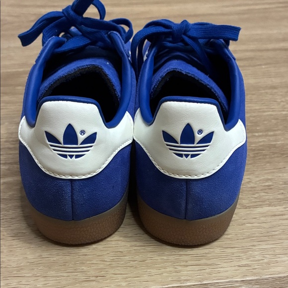 NWOT Adidas Italia Blue Gazelle Sneakers - 8.5 M, 9.5 W - Picture 4 of 5